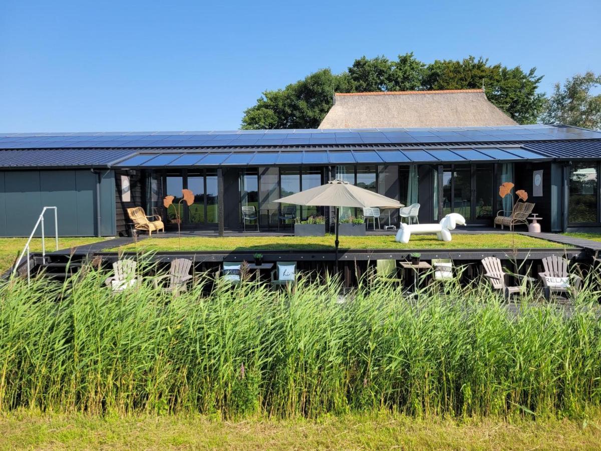 Bed and Breakfast Hippe Schuur Tytsjerk Экстерьер фото