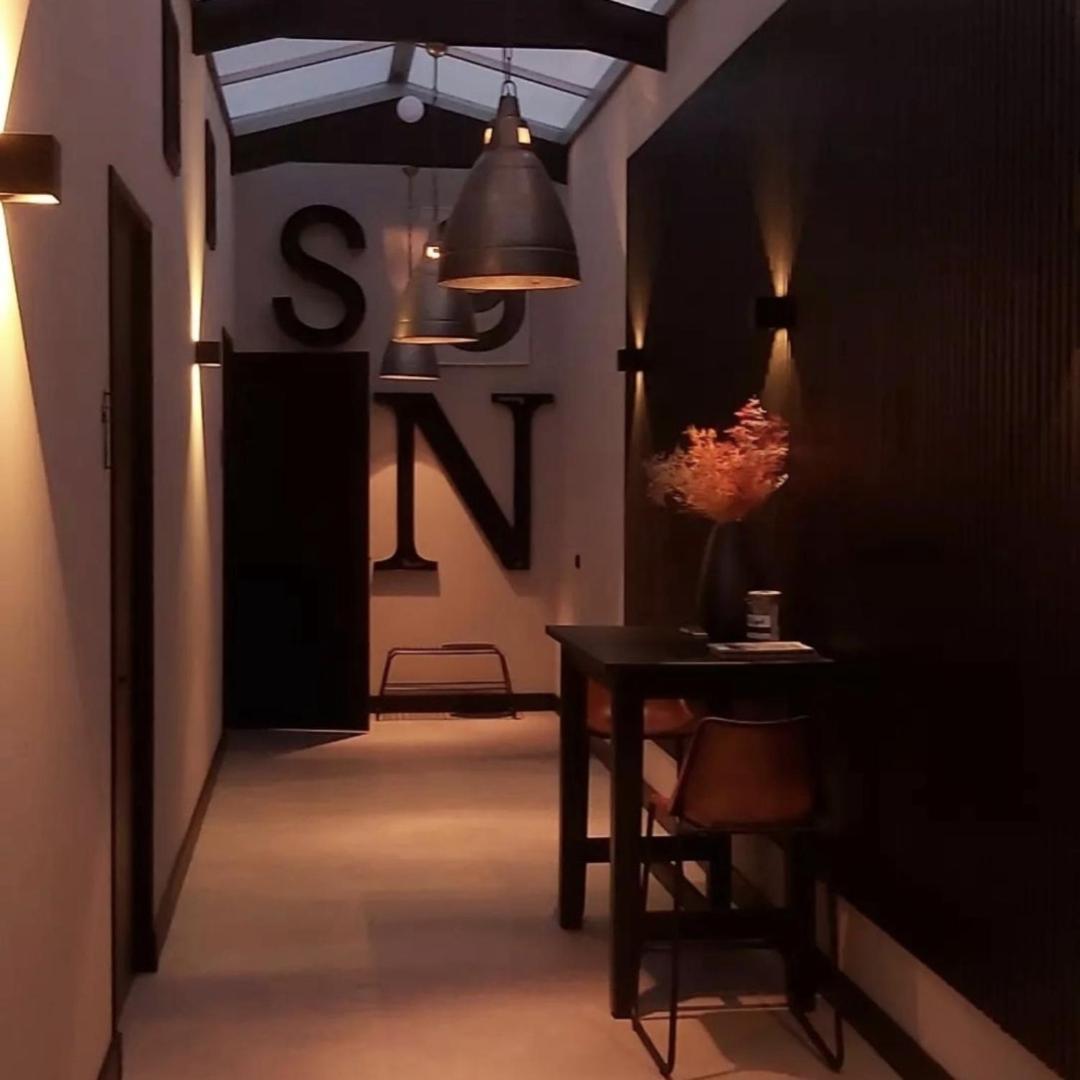 Bed and Breakfast Hippe Schuur Tytsjerk Экстерьер фото