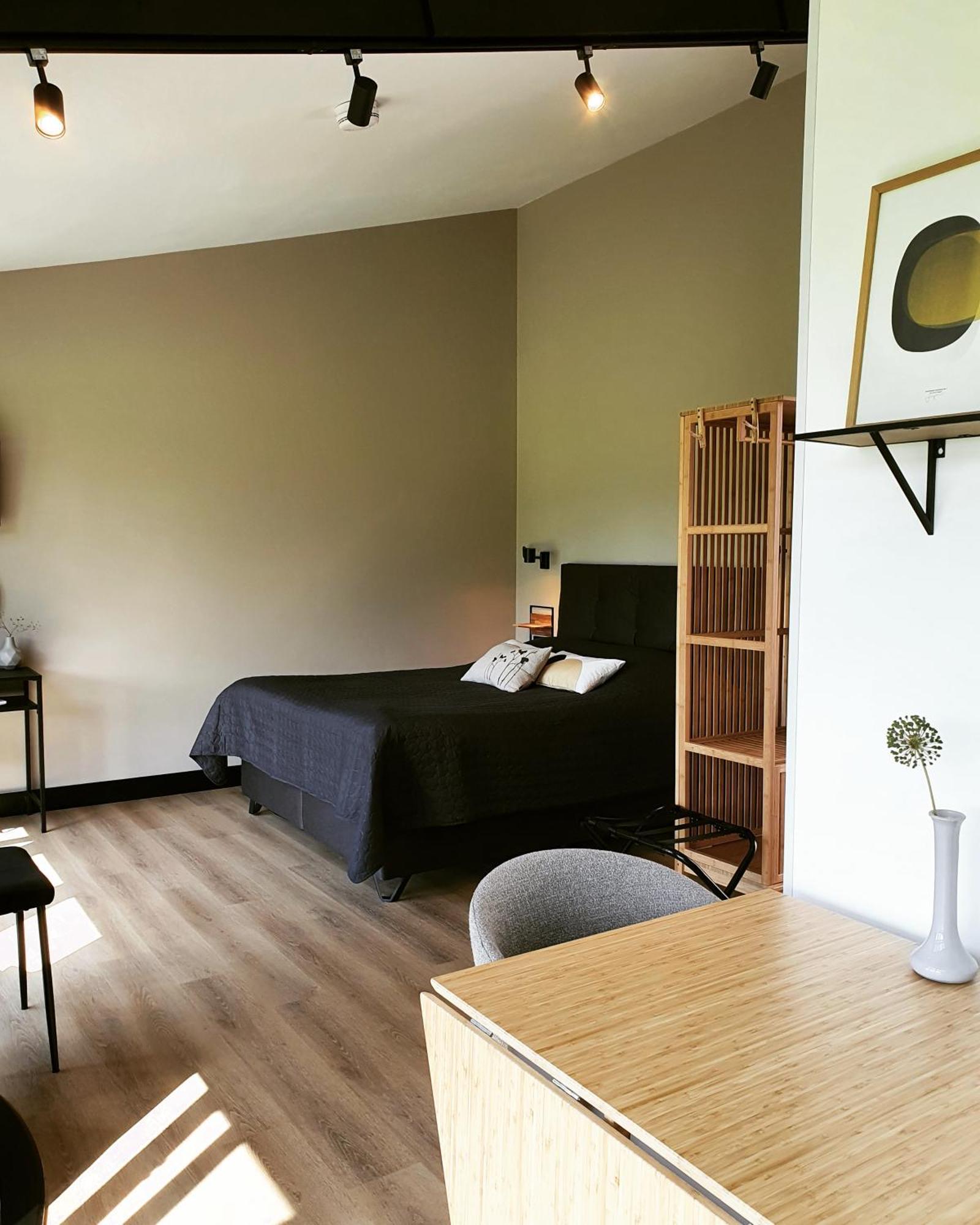 Bed and Breakfast Hippe Schuur Tytsjerk Экстерьер фото